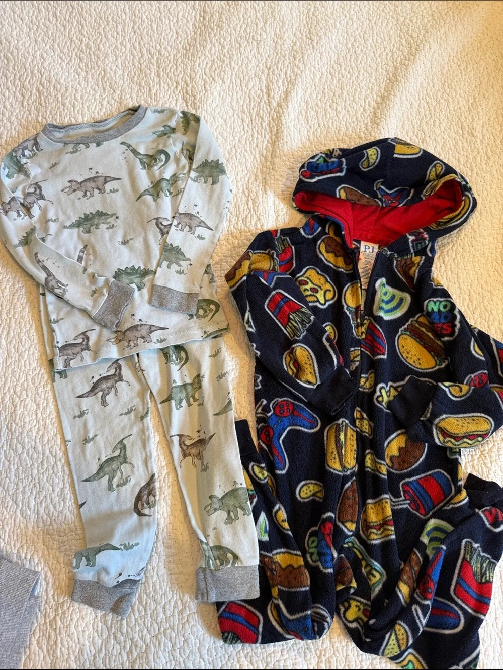 Boys pajama sets, sweat suit and shirts 13 pieces size 4T
